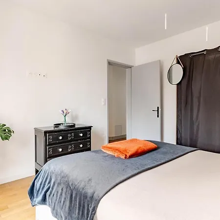 Maison De Charme Avec Vue Historique 펜션