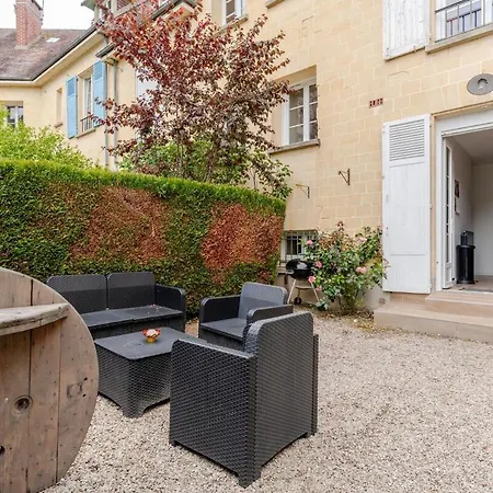 Maison De Charme Et Vue Historique Guest house
